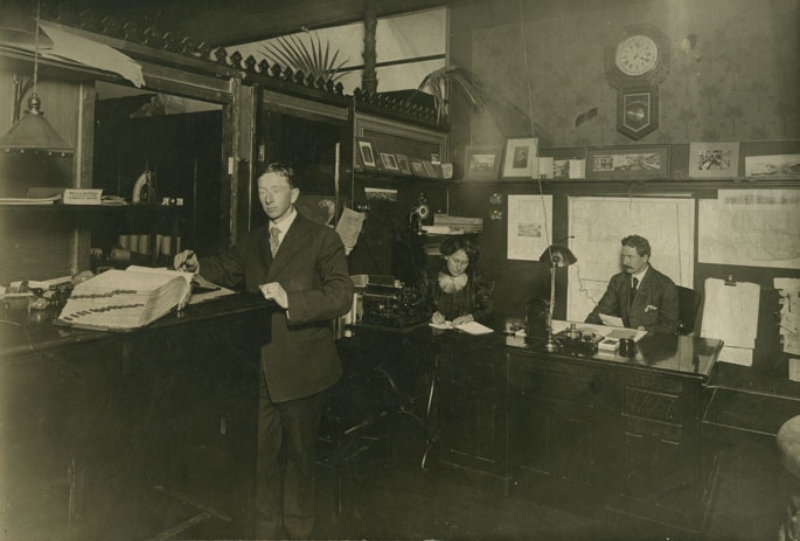 Reception area in 1905